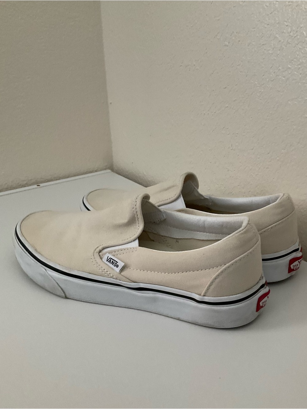 Vans Classic Slip-On in Beige